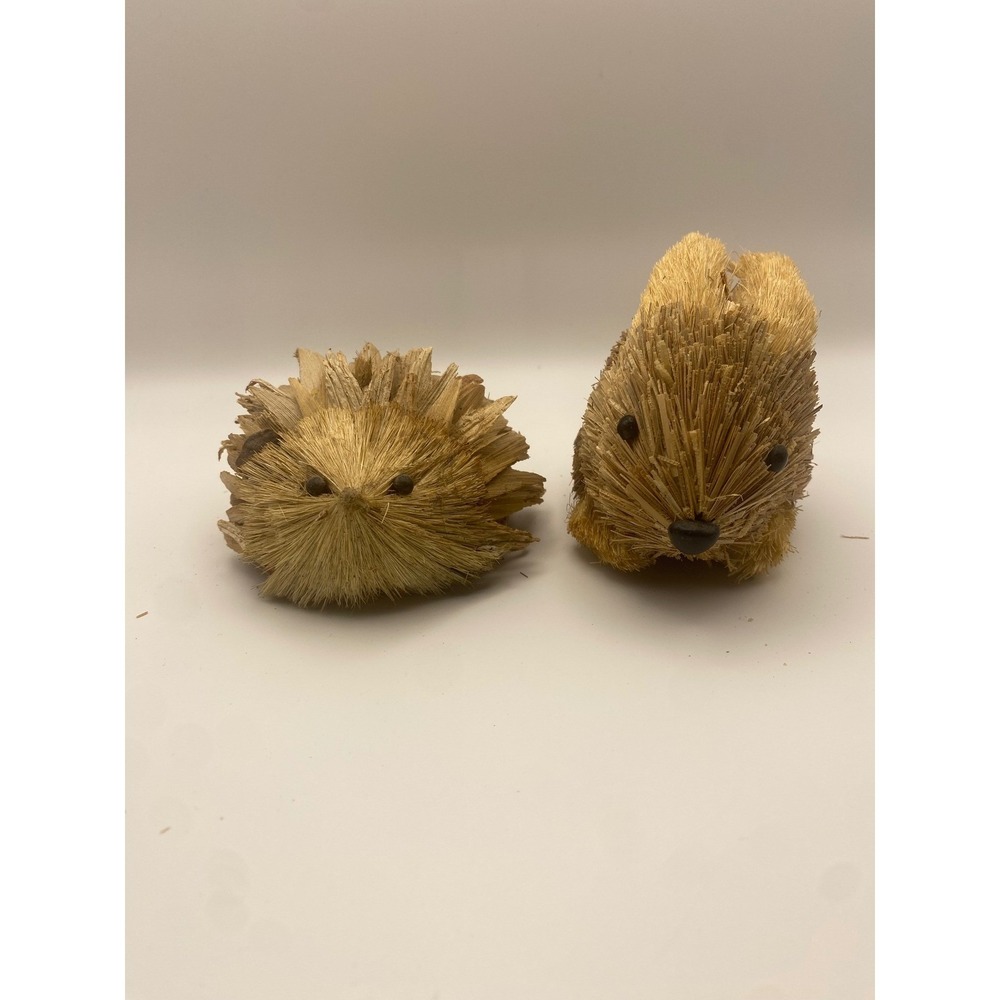 Set of‎ 2 Adorable Straw Hedgehogs Whimsical Woodland Decor Figurines
